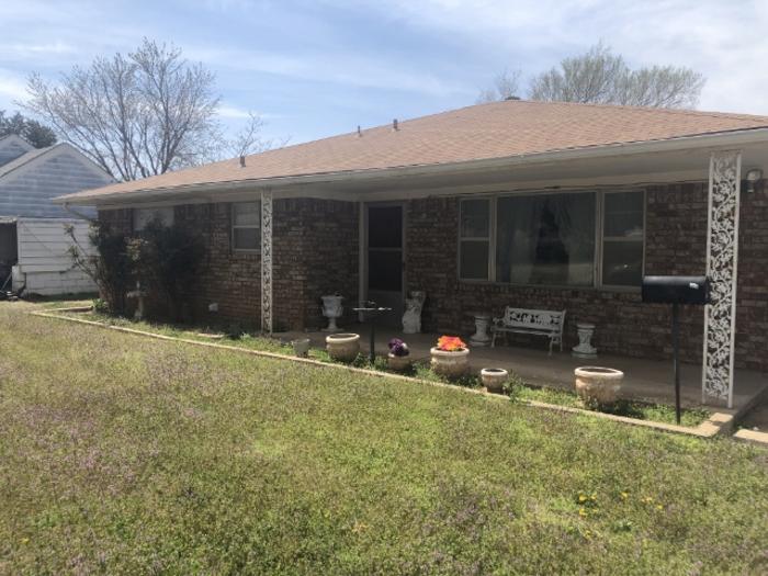 Listing 402 S Main, Okeene OK 73763