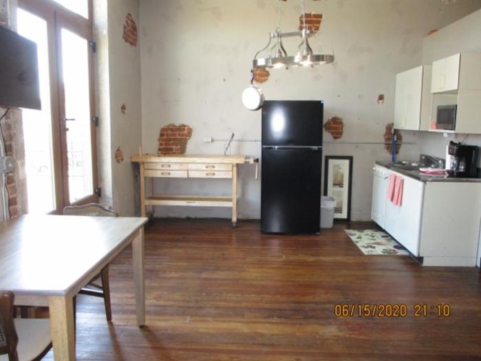 Listing photo 6