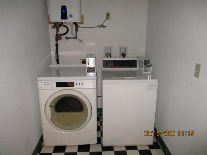 Listing photo 8