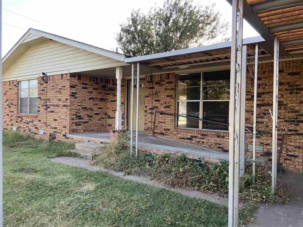Listing 709 Elm Ave, Geary OK 73040