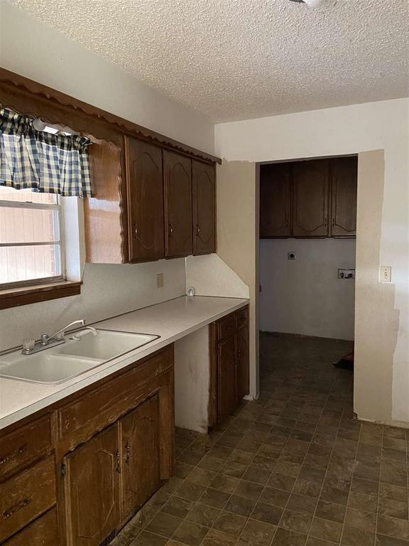 Listing 709 Elm Ave, Geary OK 73040