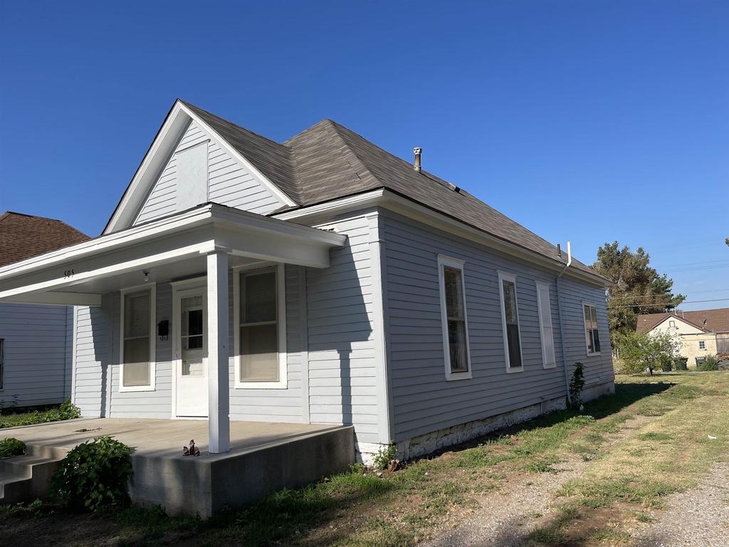 Listing photo 2