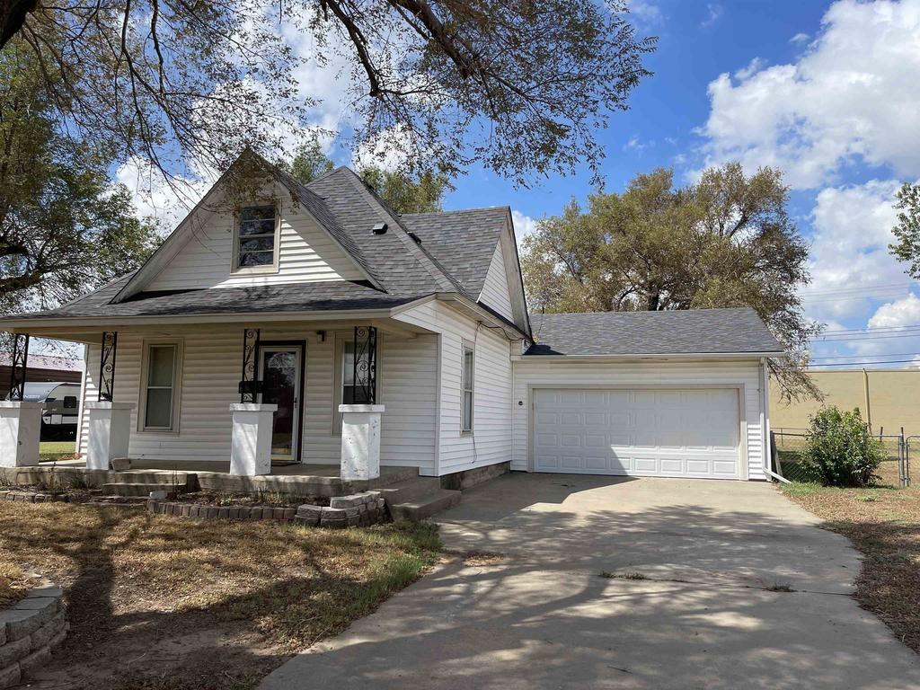 Listing 801 N Market Ave, Watonga OK 73772