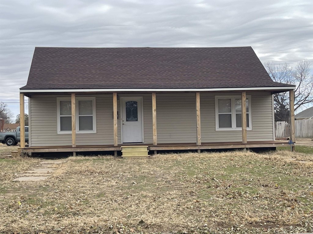 Listing 924 N Prouty Ave, Watonga OK 73772