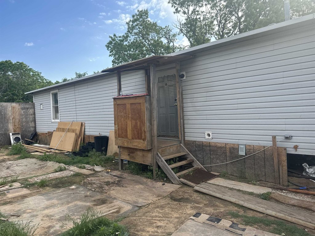 Listing 56777 S County Road 248, Longdale OK 73755