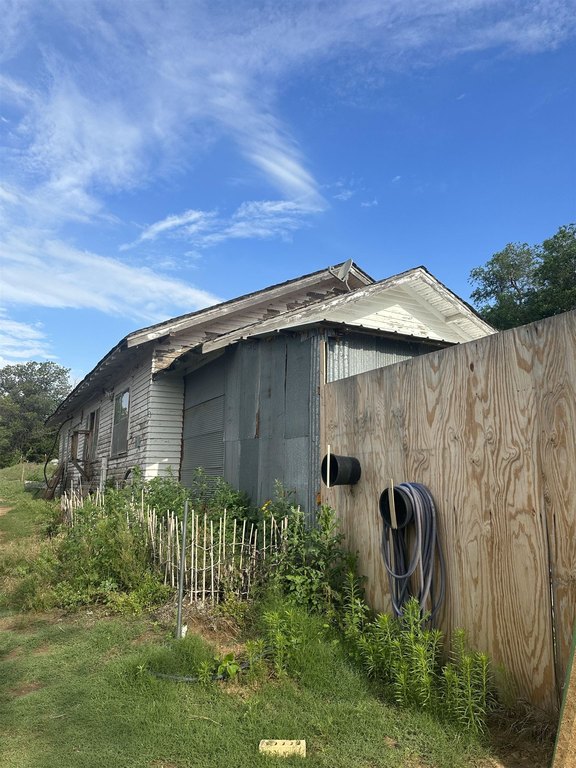 Listing 56777 S County Road 248, Longdale OK 73755
