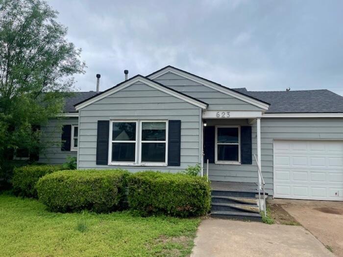 Listing 623 Circle Dr, Watonga OK 73772