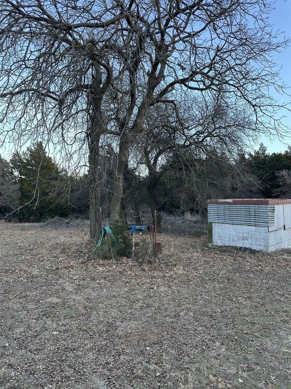 Listing photo 11