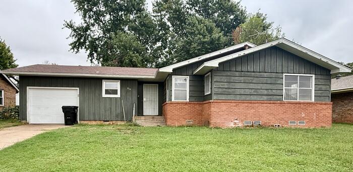 Listing photo 1